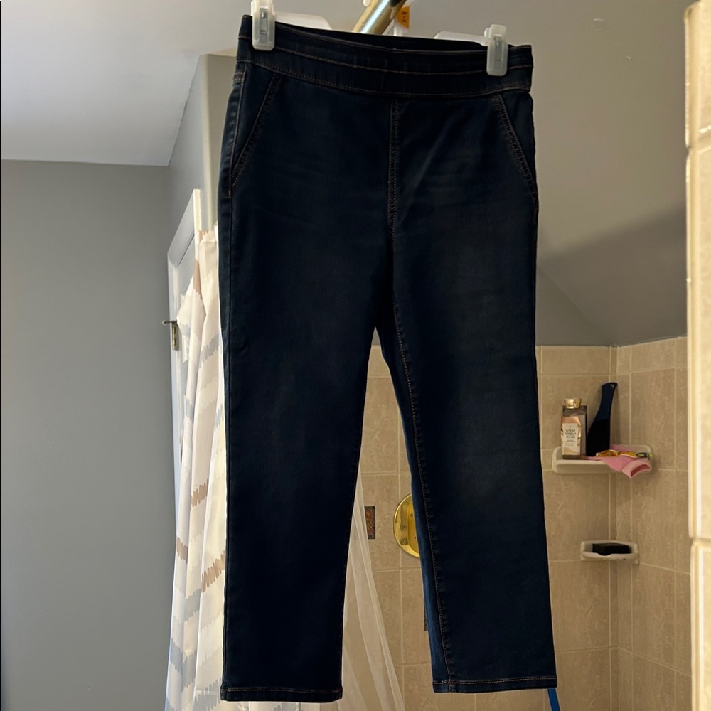 Soho Navy High Rise Denim dark blue, pull on cropped pants size S.  EUC!